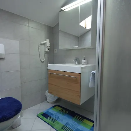 Πανσιόν Gaestehaus Waldruh 3*