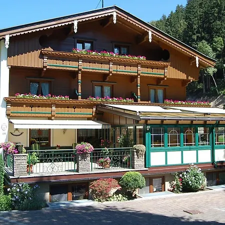 Gaestehaus Waldruh 메이른호픈